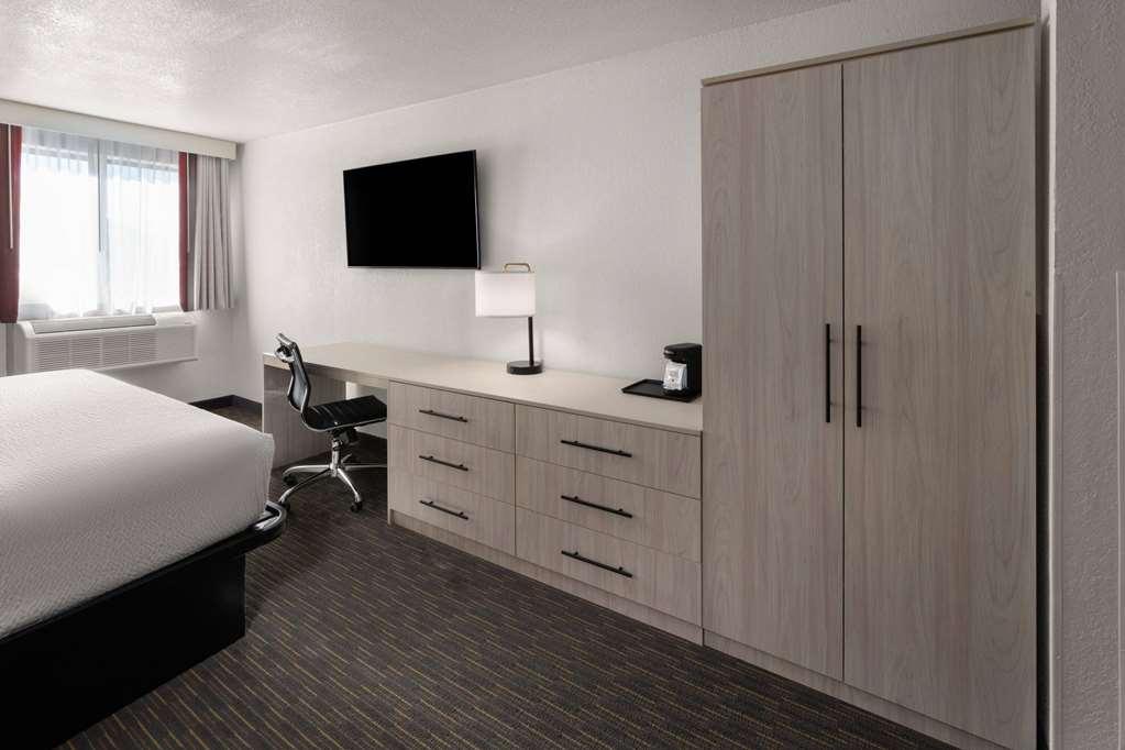 Sylo Hotel Denver Airport, A Ramada By Wyndham Aurora Room photo