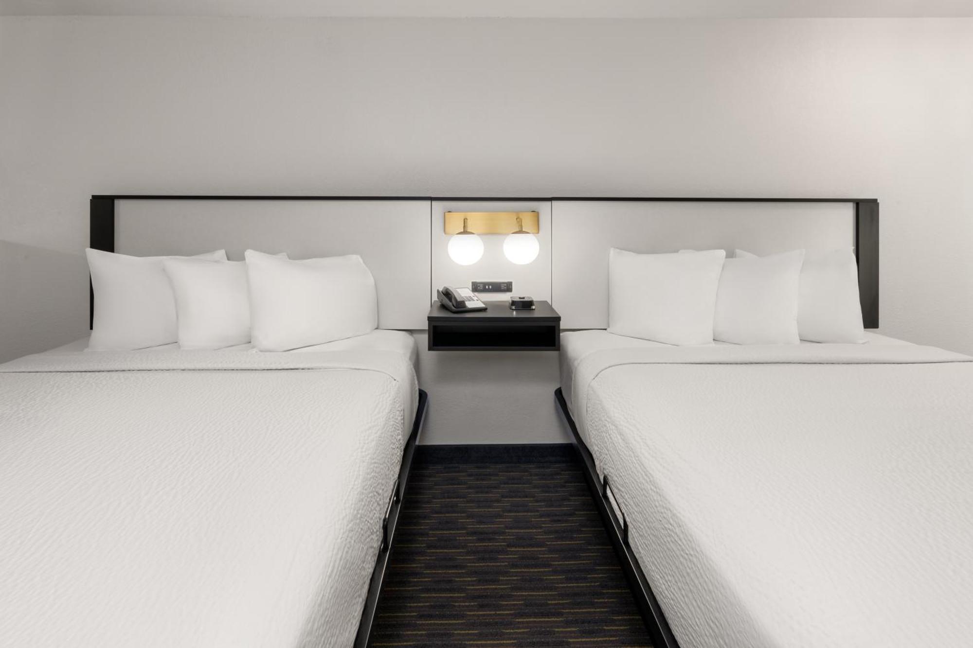 Sylo Hotel Denver Airport, A Ramada By Wyndham Aurora Exterior photo
