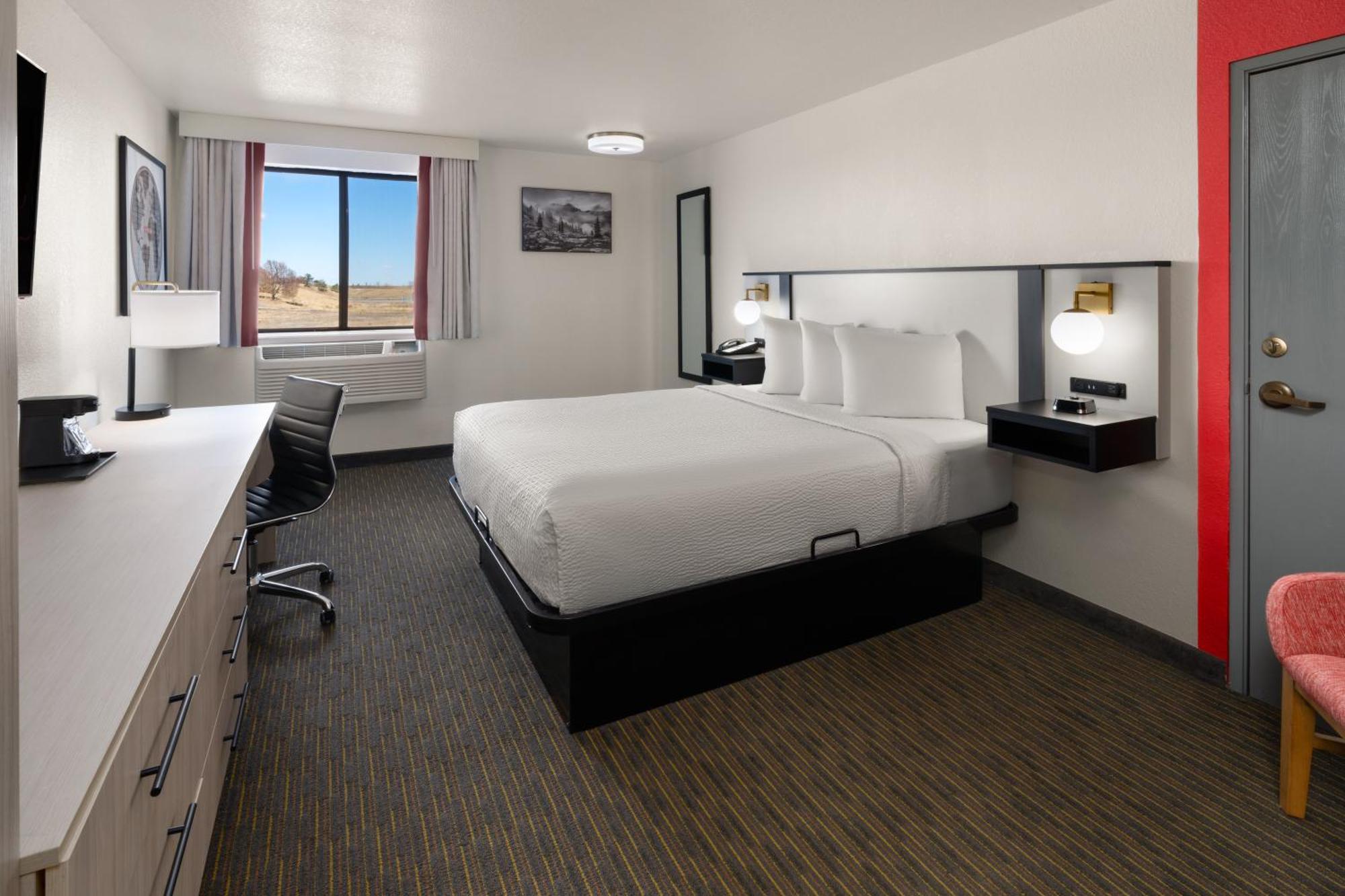 Sylo Hotel Denver Airport, A Ramada By Wyndham Aurora Exterior photo