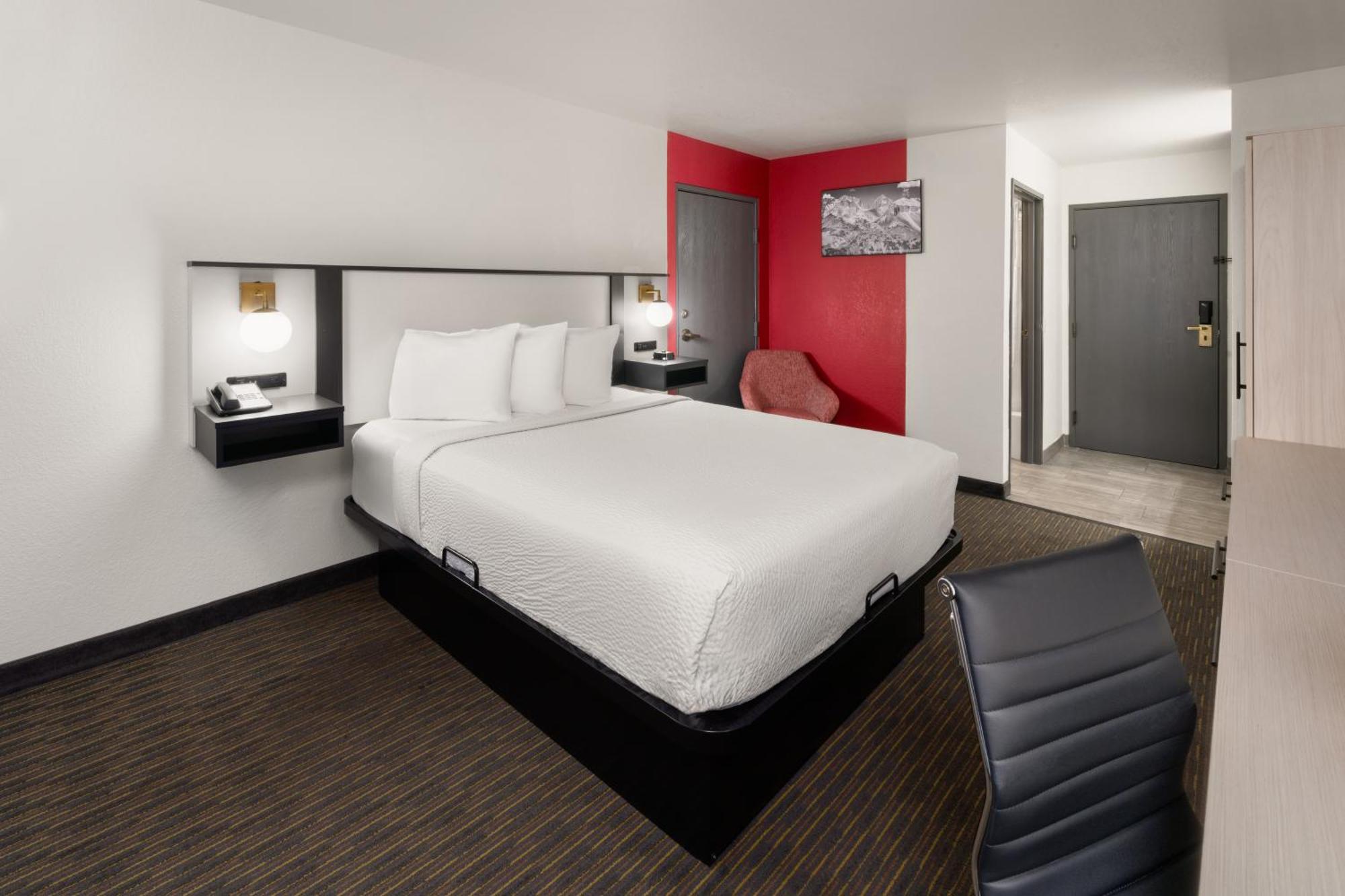 Sylo Hotel Denver Airport, A Ramada By Wyndham Aurora Exterior photo
