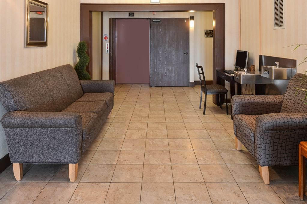 Sylo Hotel Denver Airport, A Ramada By Wyndham Aurora Interior photo